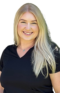 Madyson Cox headshot 1